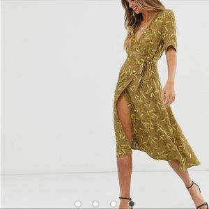 & Other Stories Floral Wheat Print MIDI Wrap Dress Mustard Size 2 Short Sleeve